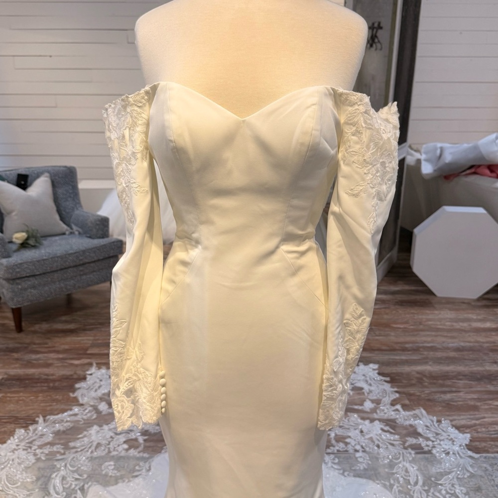 Maggie Sottero Tyra Long Sleeve Wedding Dress, 24MK217A01, Size 8 - Picture 5 of 11